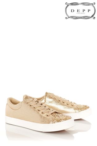 Depp Crinkled Lace Up Sneaker